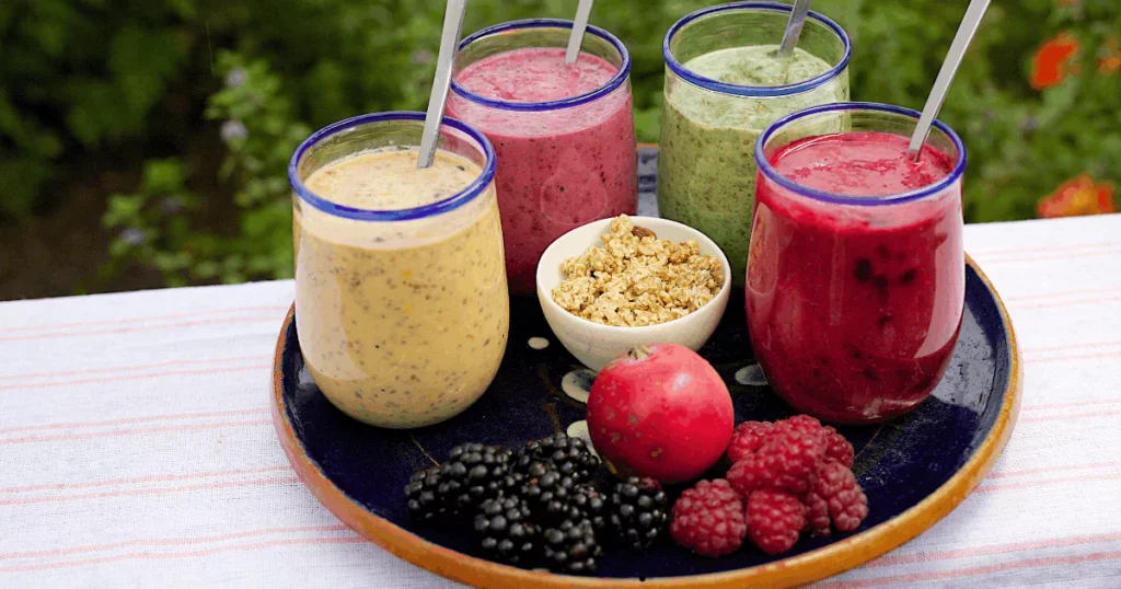 Energy boosting smoothies for pragnant female